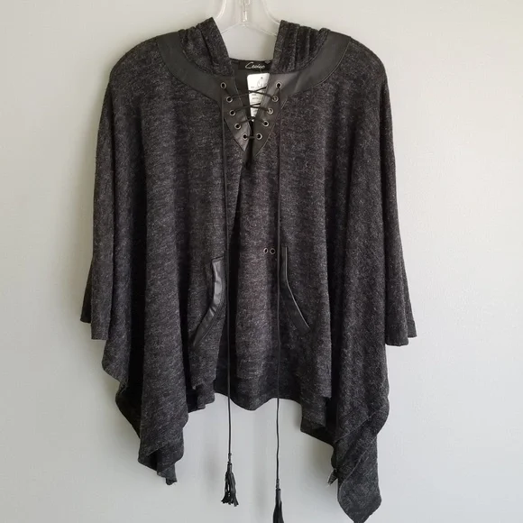 💥NEW💥Cecico Light Weight Poncho Hoodie One Size - Picture 1 of 6
